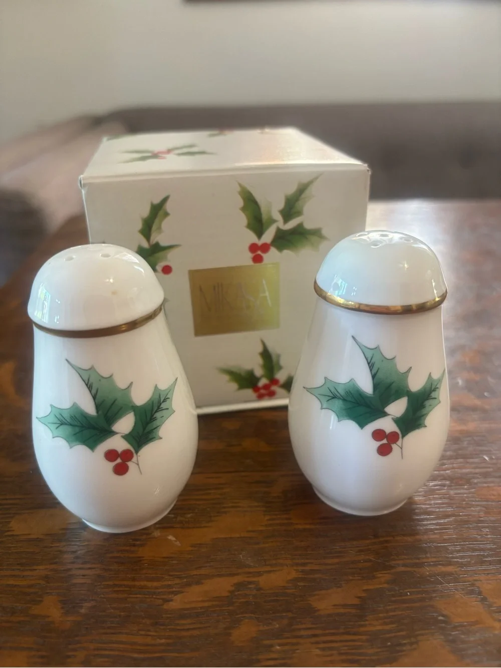 Mikasa White Porcelain Holly Salt and Pepper Shakers with Gold Trim